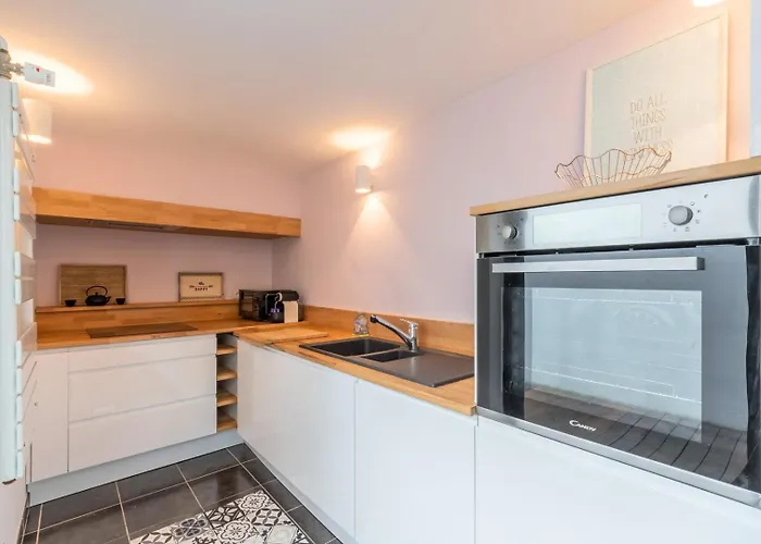 Renovated House With Terrace 3 Bedrooms Maison d'hôtes 3*