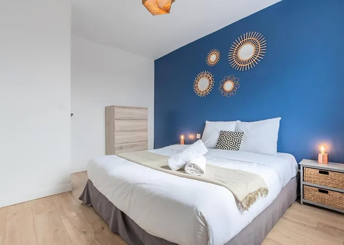 Renovated House With Terrace 3 Bedrooms