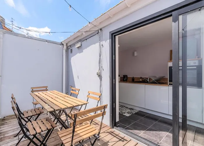 Renovated House With Terrace 3 Bedrooms Maison d'hôtes Wasquehal