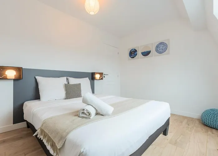 Renovated House With Terrace 3 Bedrooms 3*